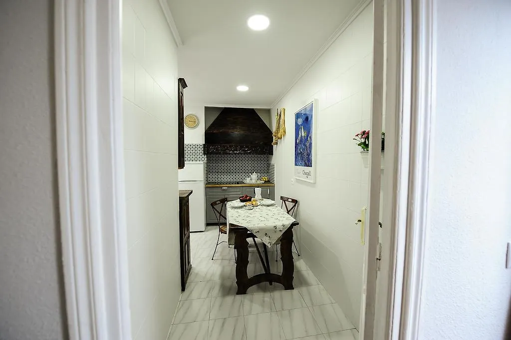 Heart Of Pamplona Apartments II By Clabao